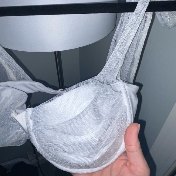 White Beach Riot - Picture 2 of 7